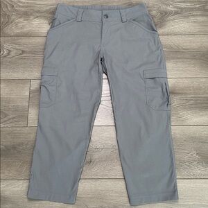 Duluth Dry On The Fly Gray Mid Rise‎ Capri Pants Size 6